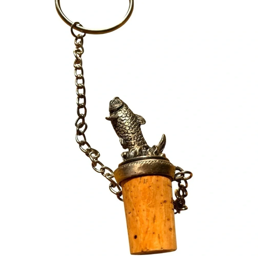 Ganz vintage wine bottle cork stopper,with chain and ring, detailed pewter fish
